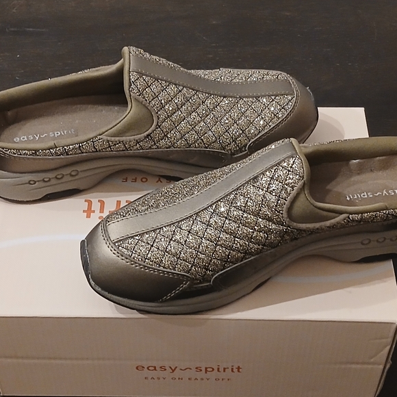 Easy Spirit Comfort Shoes Traveltime Bronze Shimmer Slip-On Women's Anti-Slip 8W - Picture 4 of 9